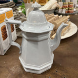 pitcher with lid