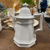 pitcher with lid