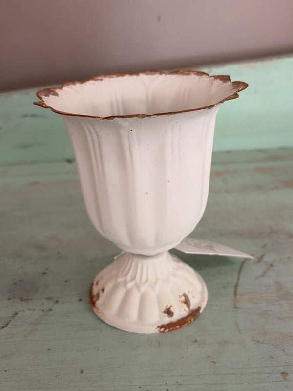 tall scalloped cup planter