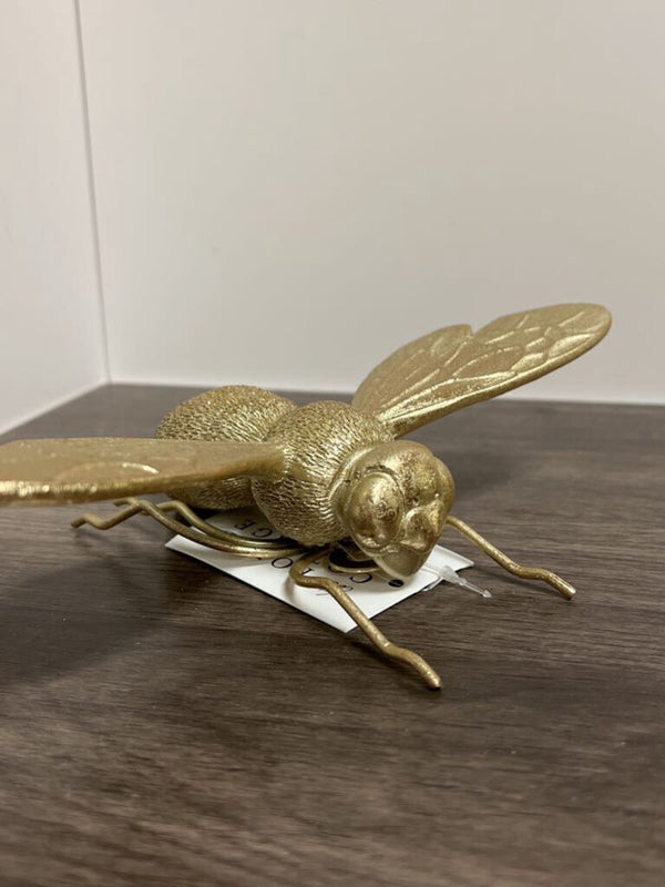 9"L x 3"W x 2"H Resin Bee, Gold Finish
