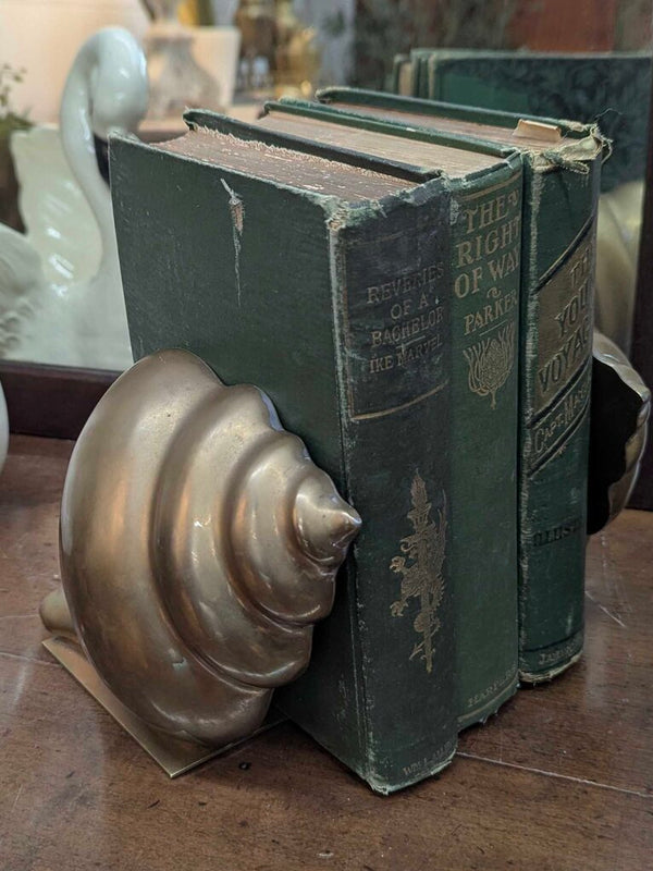 Set of 2 vintage solid brass shell book ends 6"H, Hong Kong