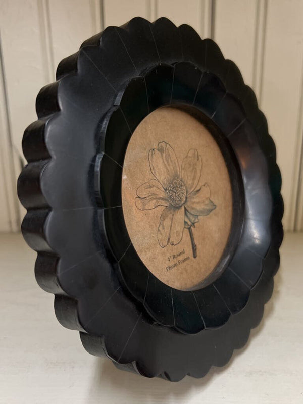 Petal Round Frame, Black Resin - 4 Inch