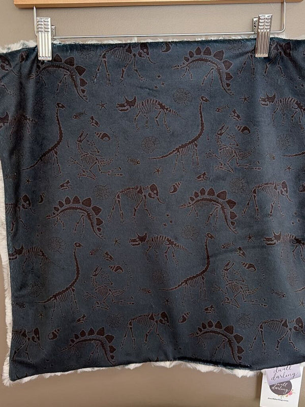 Dinosaur bones lovey