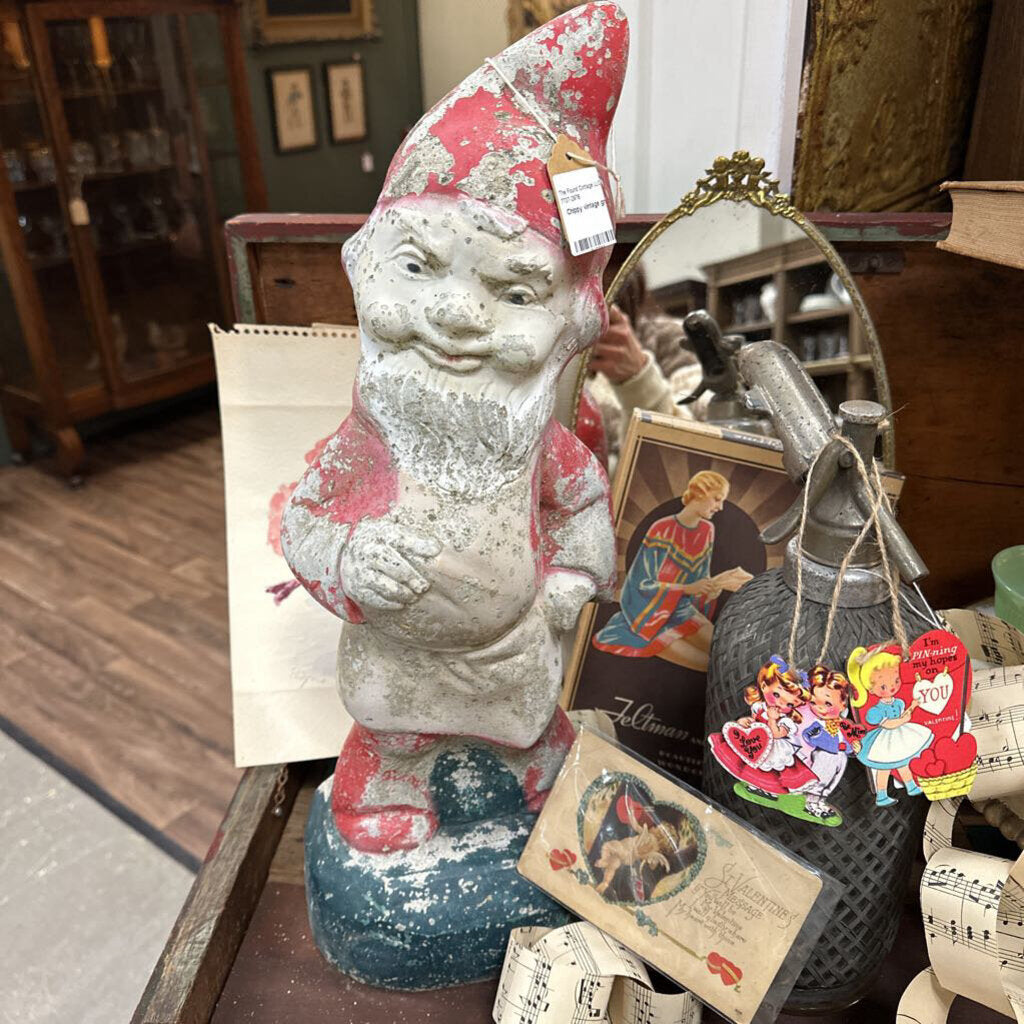 Chippy vintage gnome