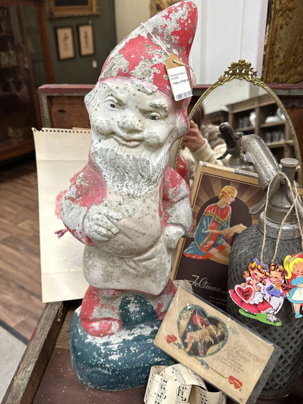 Chippy vintage gnome
