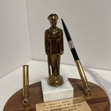 sergeant desk pen holder