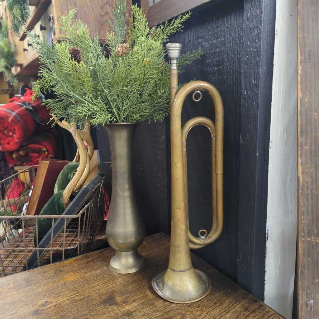 Vintage brass Rexcraft U.S. Regulation Military ceremonial/signal trumpet, engraved mfr stamp