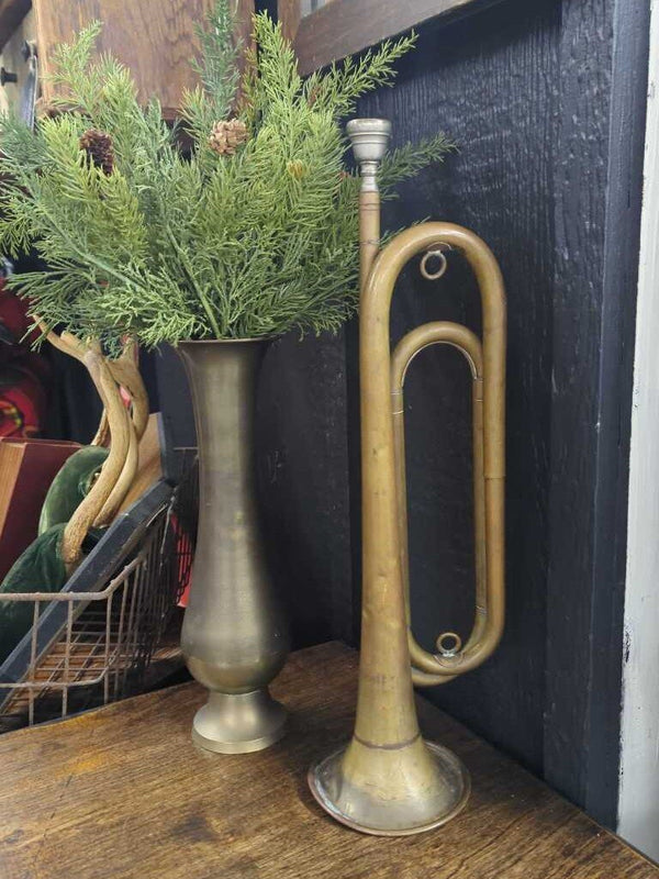 Vintage brass Rexcraft U.S. Regulation Military ceremonial/signal trumpet, engraved mfr stamp