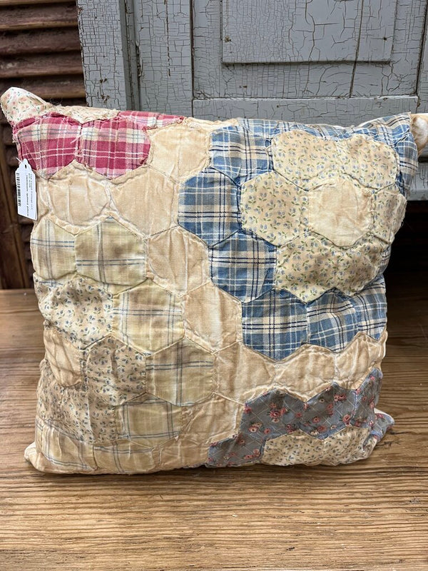 Heirloom Quilted pillow (lg)