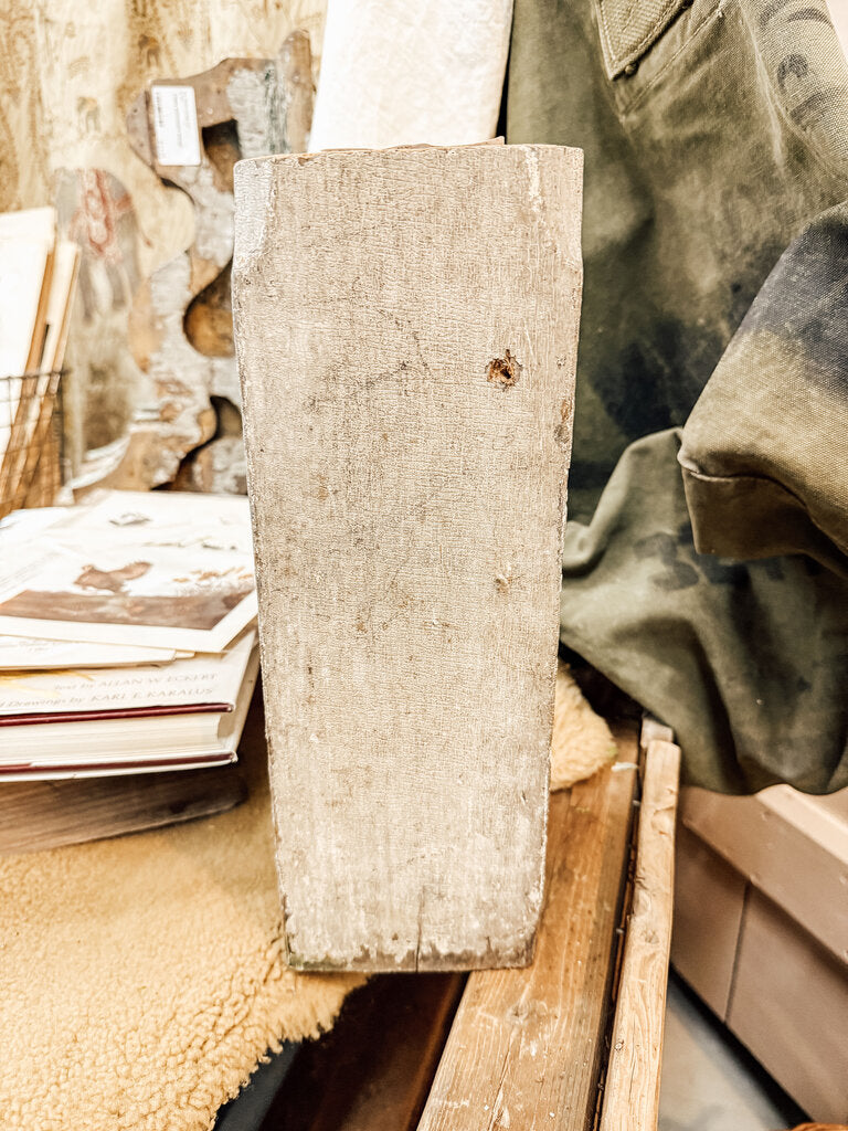 Chippy square column