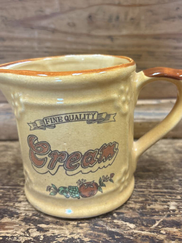 Retro Cream and Sugar Set