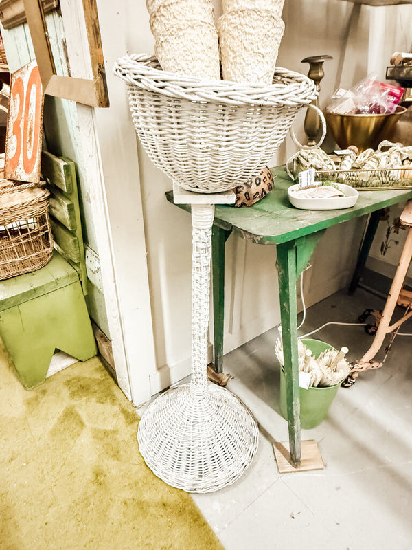 Wicker plant stand