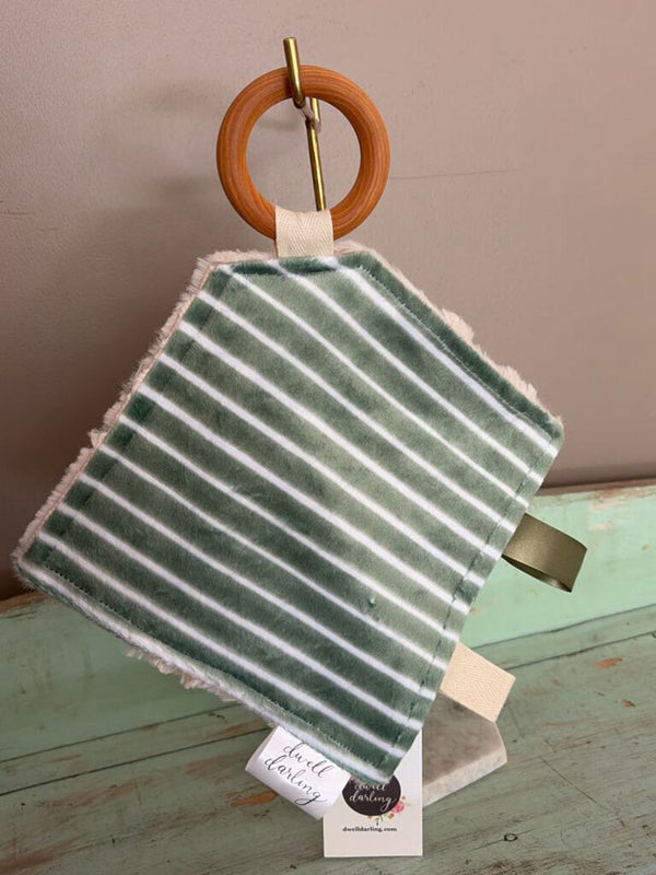 Olive stripe crinkle paper