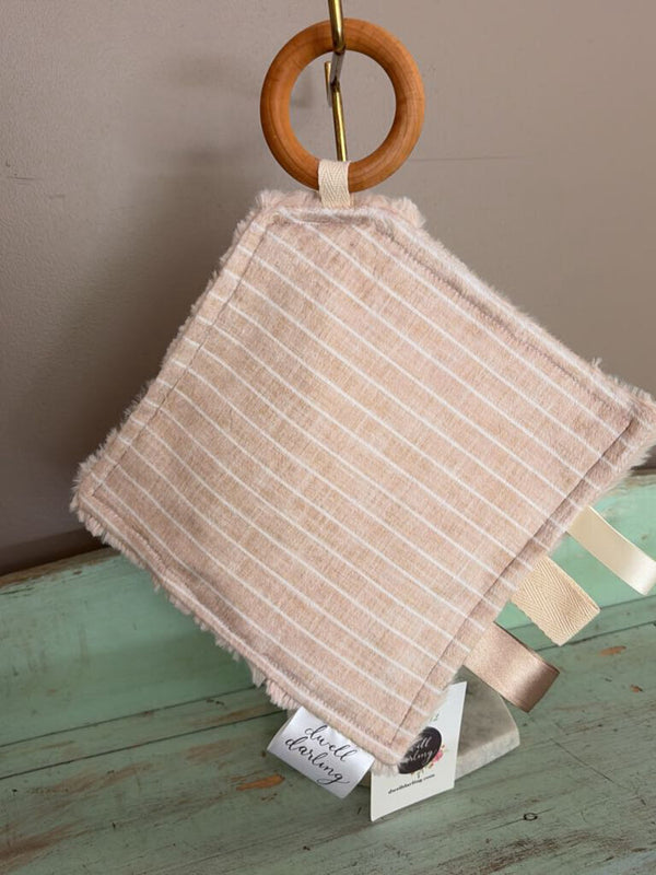 Beige linen stripe crinkle paper