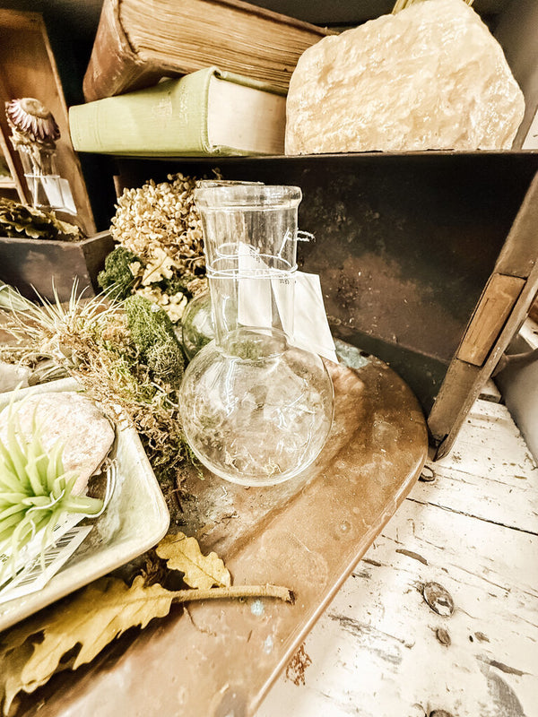 Glass beaker