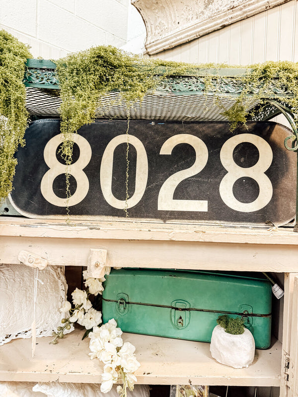 Railroad sign 8028