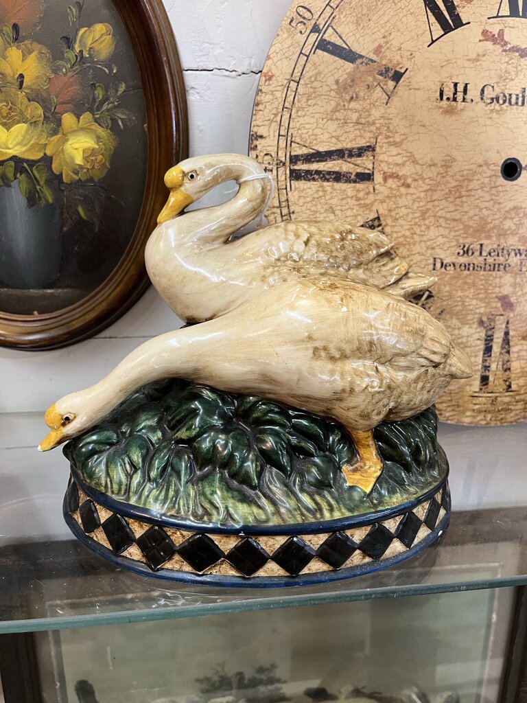 Ceramic double swans