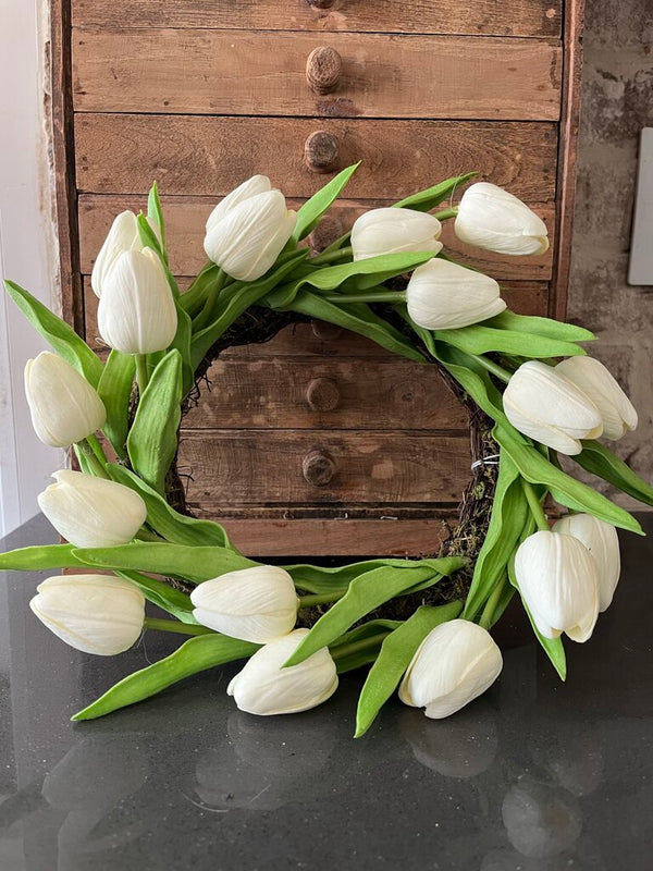 Tulip wreath