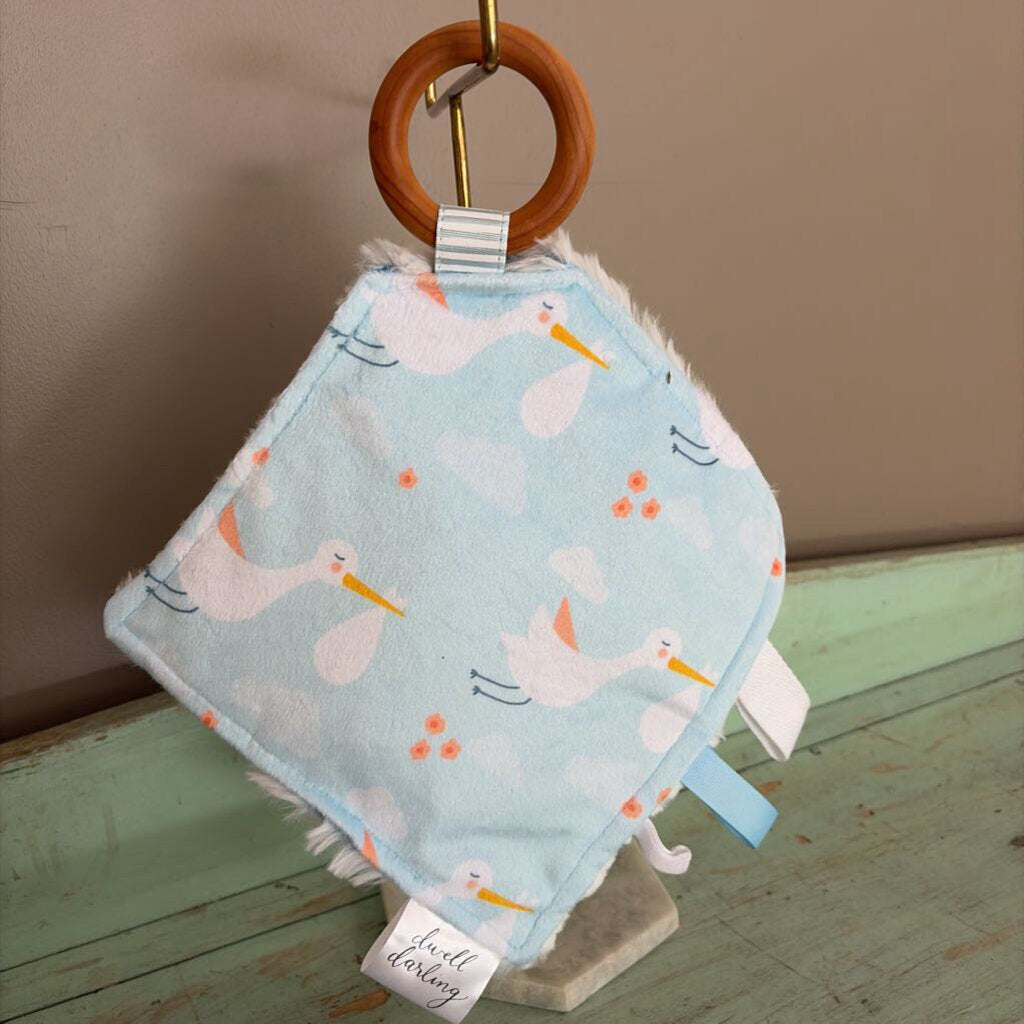 Stork delivery crinkle paper teether