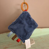 Fishing crinkle paper teether