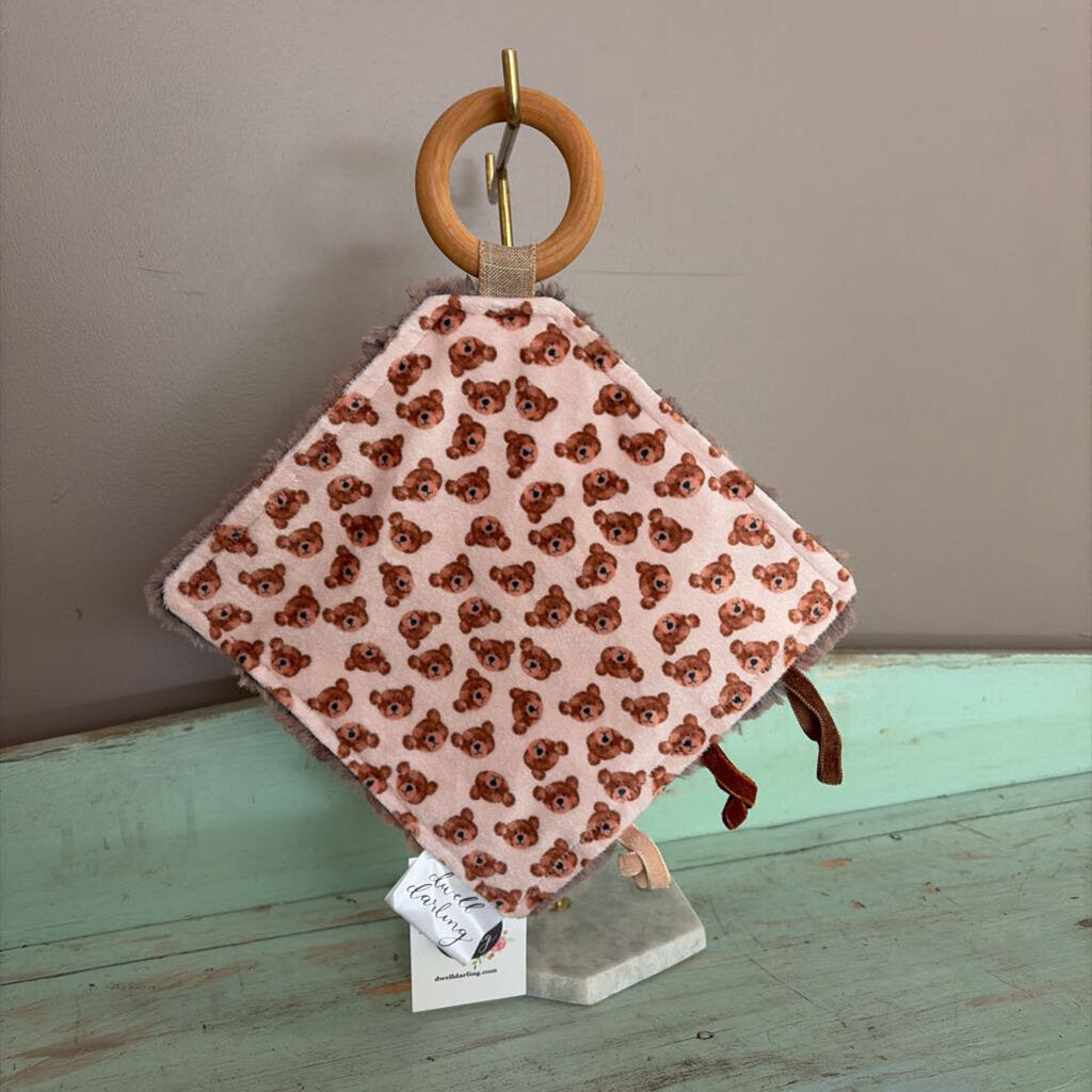 Teddy bear crinkle paper teether