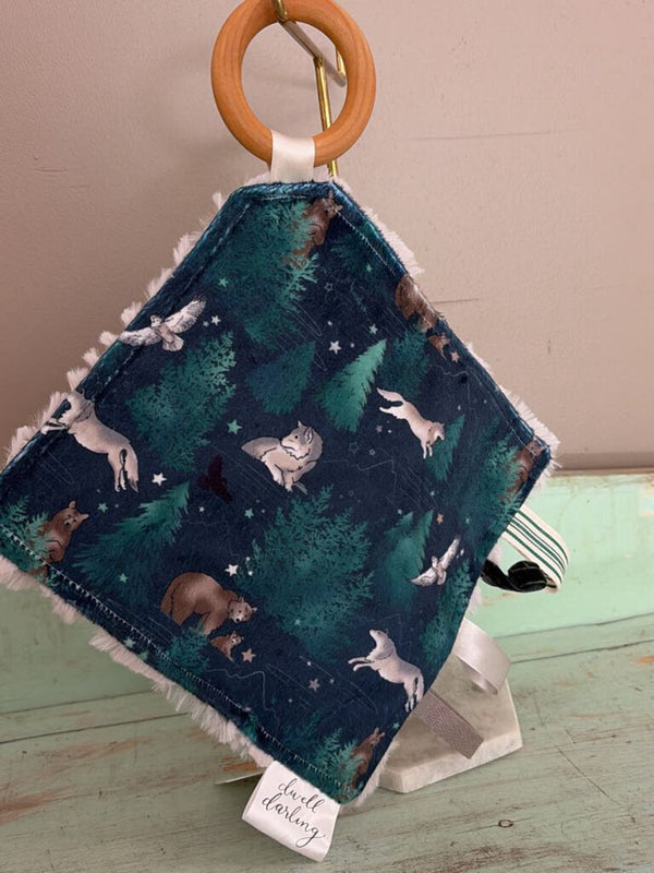 Wolves crinkle paper