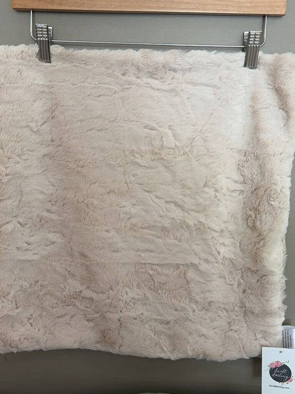 Sandy plaid lovey