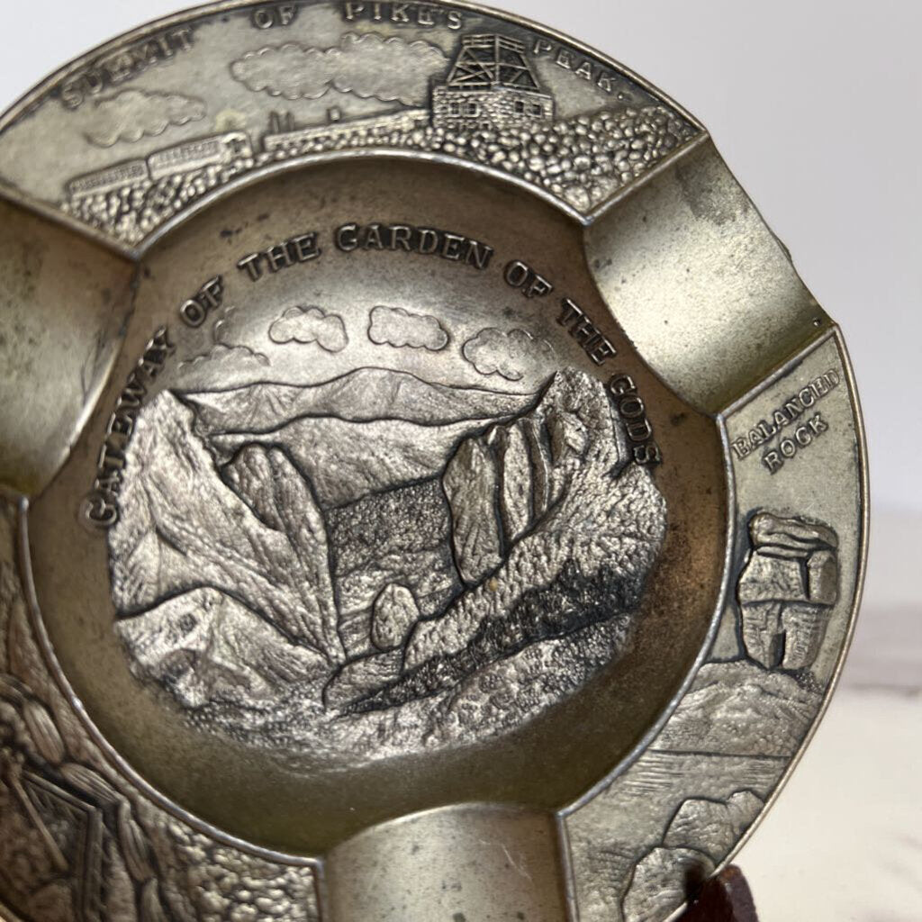 Vintage Ashtray - Gateway of the Garden of the Gods