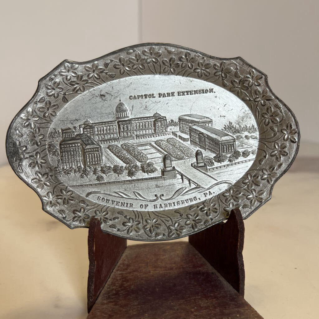 Metal souvenir dish - Harrisburg PA