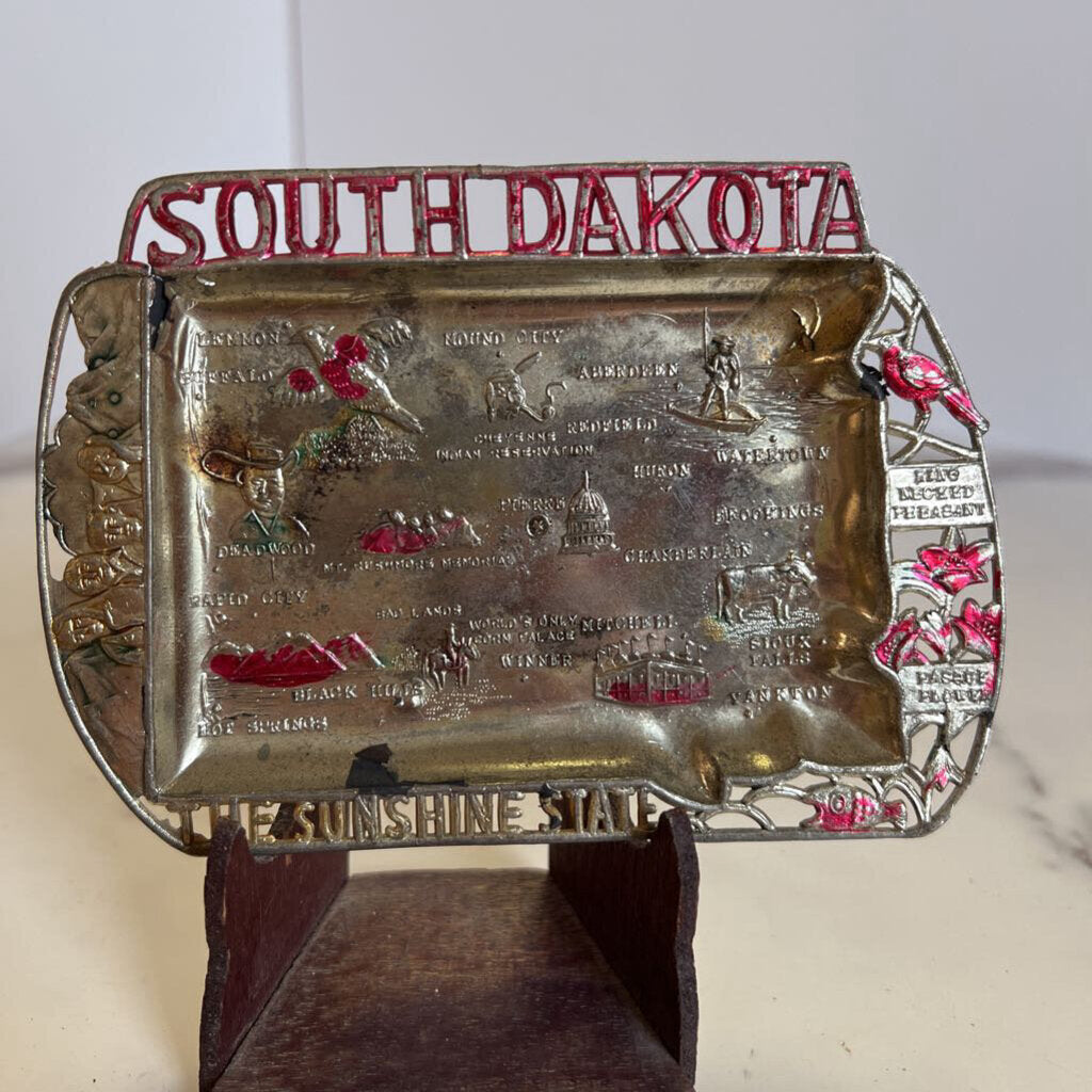 South Dakota "The Sunshine State" Ashtray (style 1)