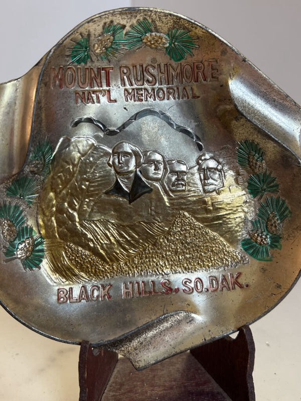 Mount Rushmore Ashtray