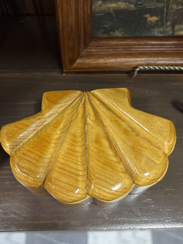 #482 Wooden Seashell Hinged Trinket Box