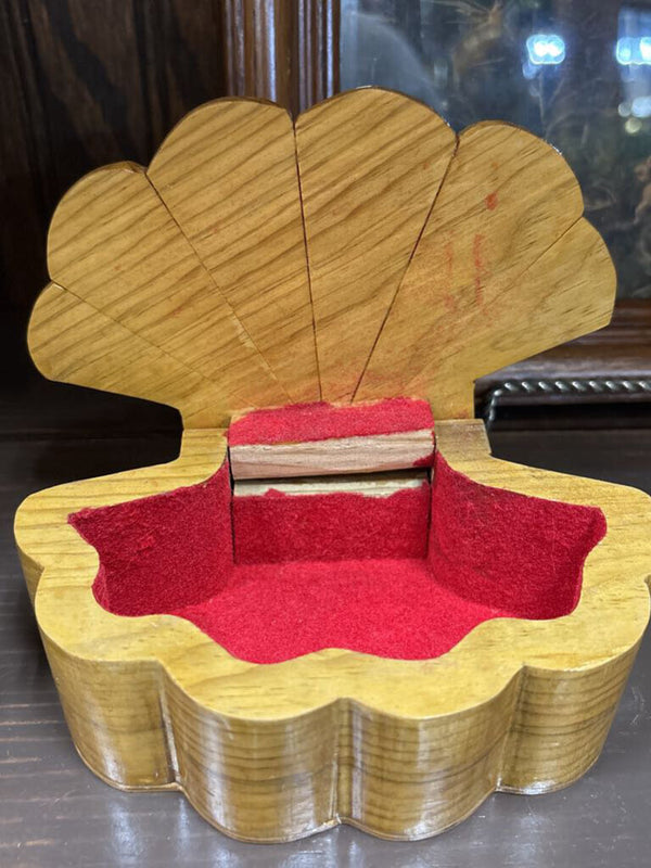 #482 Wooden Seashell Hinged Trinket Box