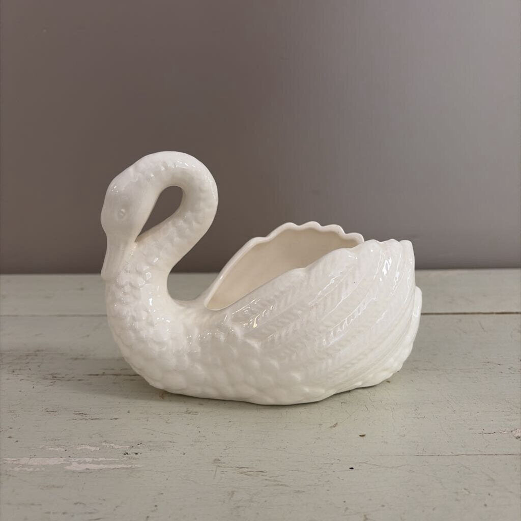swan planter