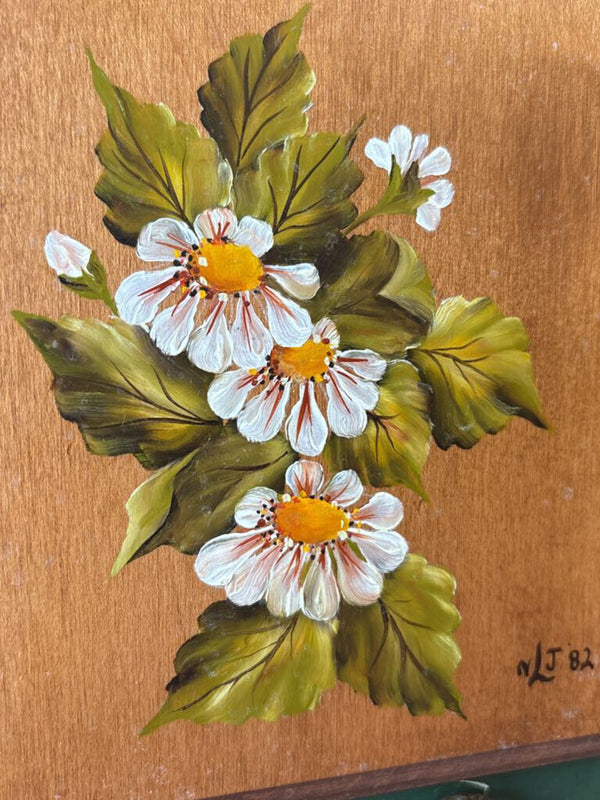 #535 Wooden Wall Plaque with Painted White Flowers