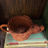 #547 Elephant Basket with Handle