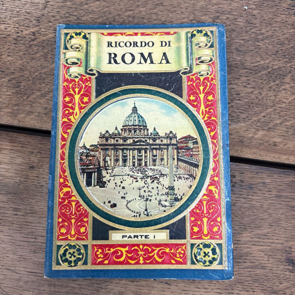 Roma Postcard Book