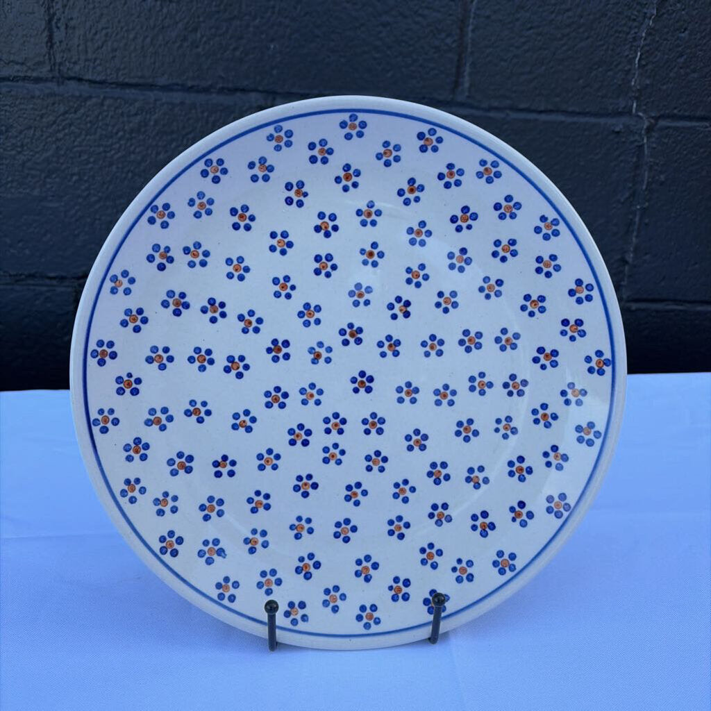 large floral pattern Polish pottery plate
