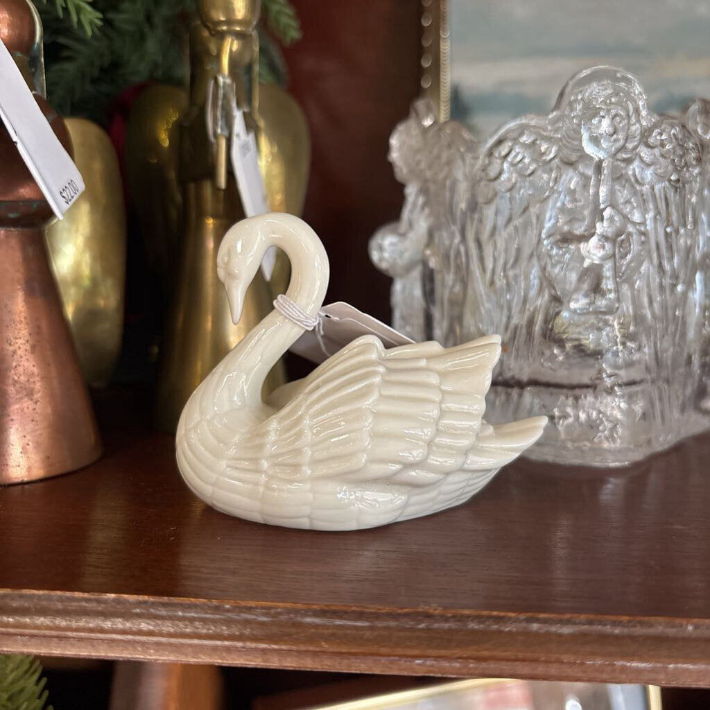 #973 Lenox Porcelain Swan