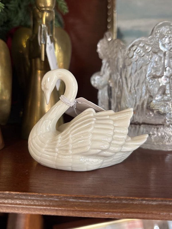 #973 Lenox Porcelain Swan