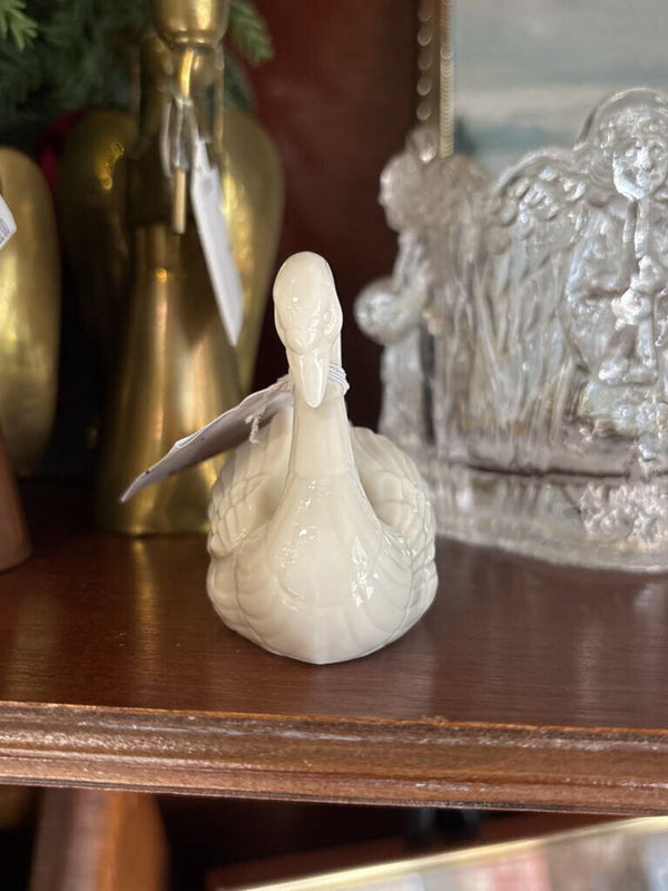 #973 Lenox Porcelain Swan