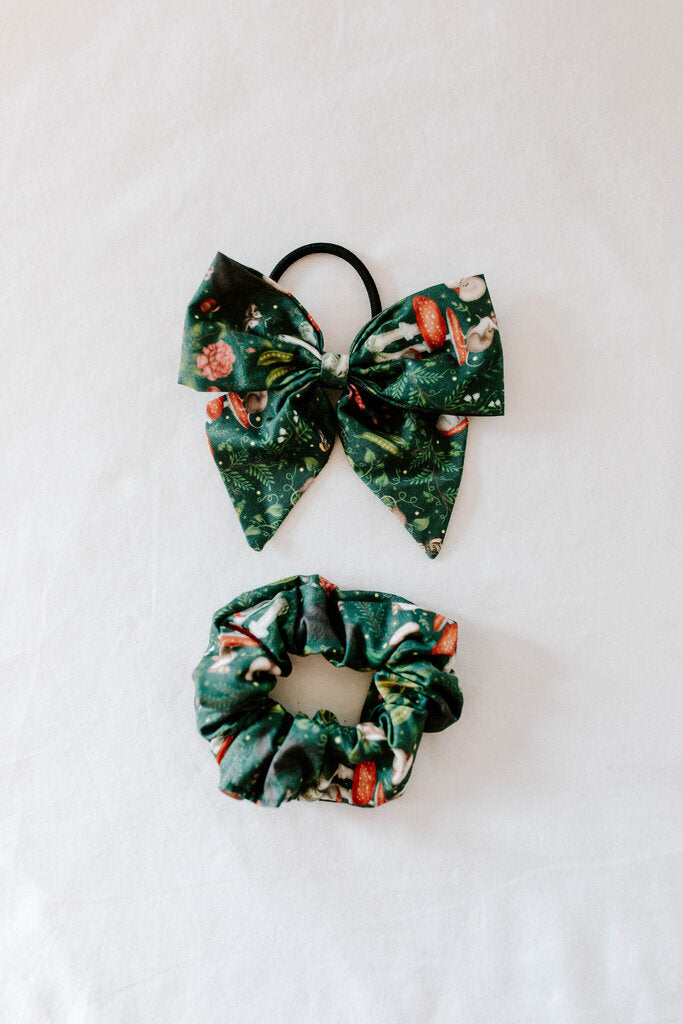 iris green bow and scrunchie